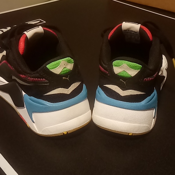 Puma - Picture 3 of 6